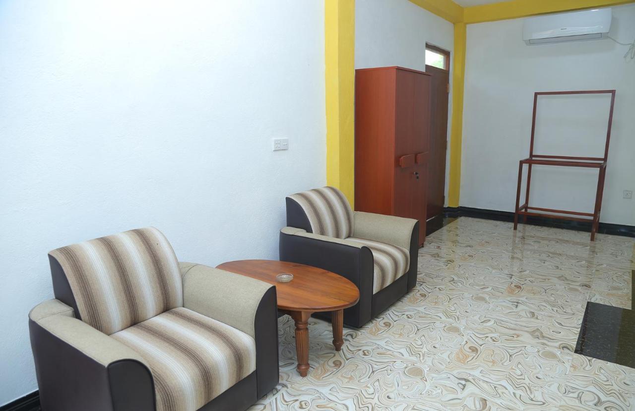 Villa Sidu Induruwa Buitenkant foto